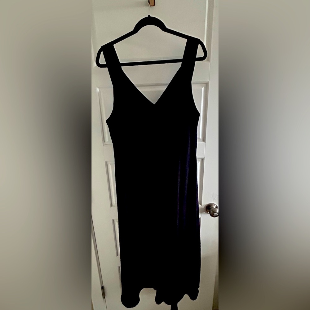 Super Flowy Black Full Length Dress 1 X rayon